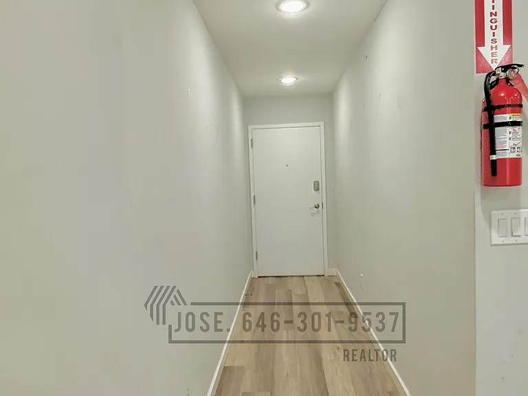 204 Rosa Parks Blvd #189 — Photo 9