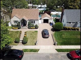 2373 Soper Ave, Baldwin, NY 11510