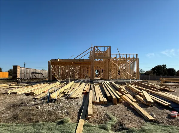 11500 Themis Ct, Lorena, TX 76655