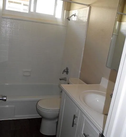 106 Persifer St #2 — Photo 8