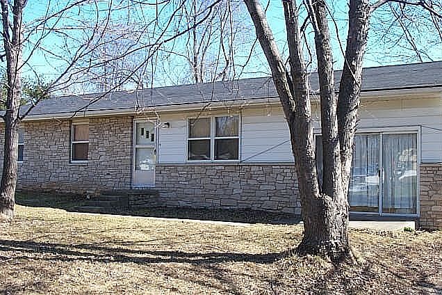 1st image of 5026 N Lakeview Dr