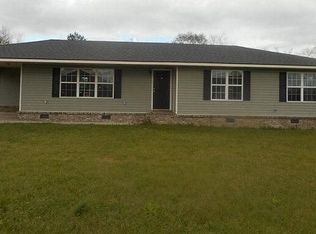 74 N Moody Dr, Ray City, GA 31645