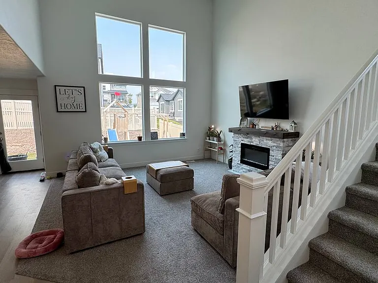 1434 W Boseman Way — Photo 5