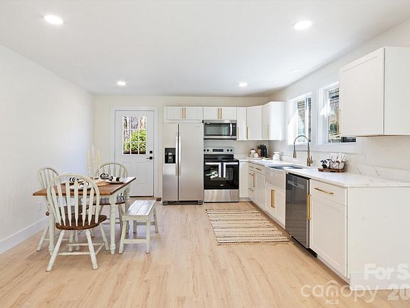 4th image of 5588 Sugar Hill Rd