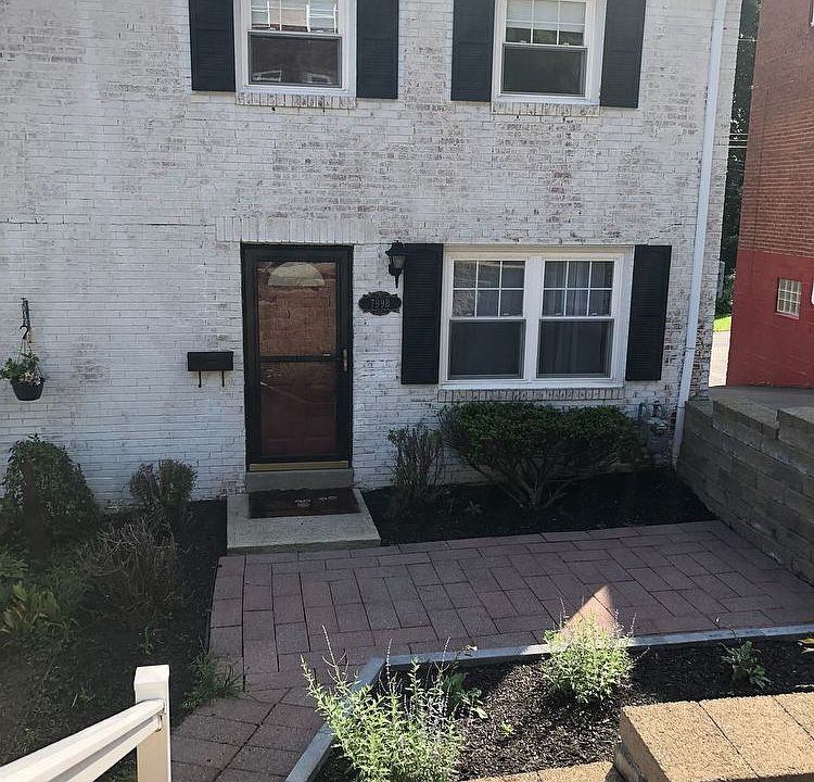 1st image of 799B Cooke Dr