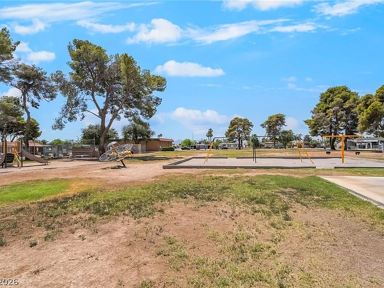 5402 Tahoe Dr — Photo 37