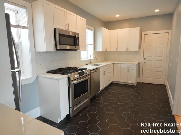 301 Hancock St, Dorchester, MA