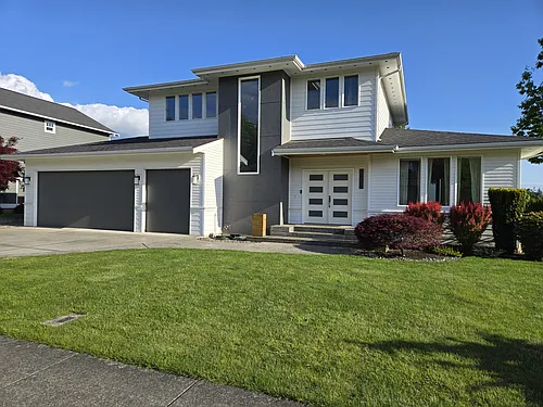 1410 Foxtail St Photo 1