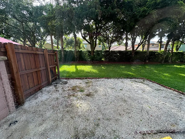 6856 Mill Brook Pl — Photo 19