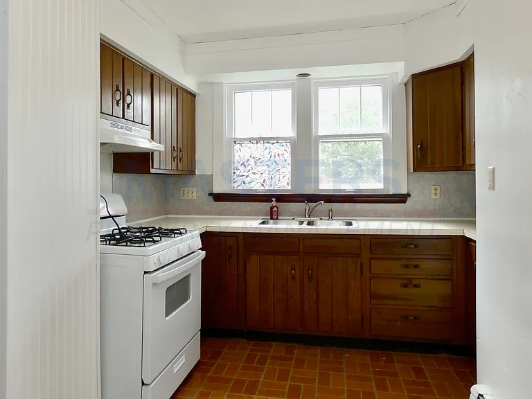 1506 South Ave — Photo 3
