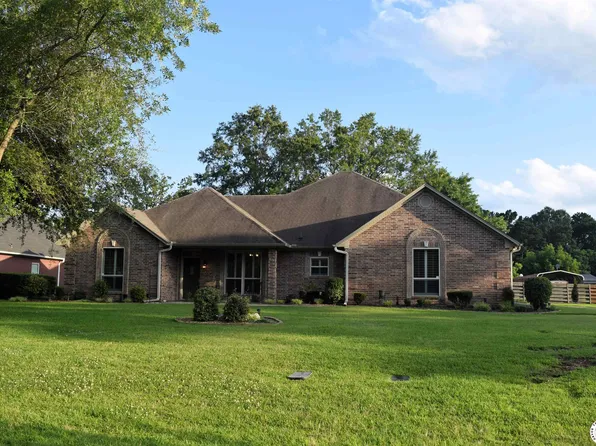 6305 Windy Hill Dr, Texarkana, AR 71854