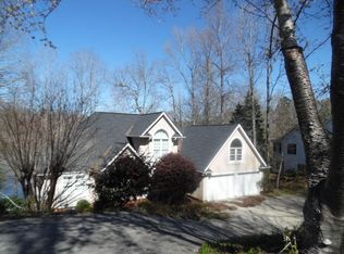 15084 Beacon Ridge Dr, Seneca, SC 29678