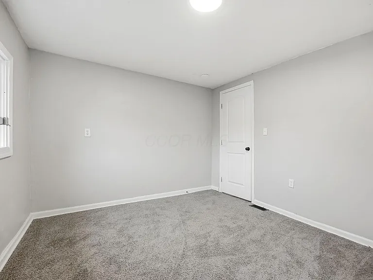 1041 Market St — Photo 15