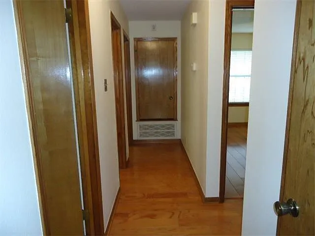 9903 Grand Oak Dr — Photo 19
