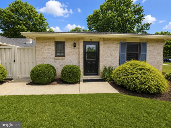410 Valleybrook Dr, Lancaster, PA 17601