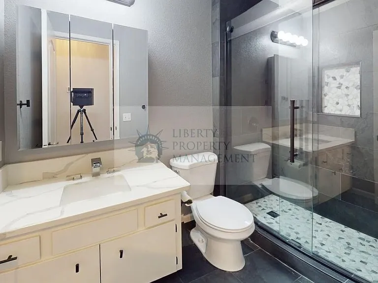 6000 Preakness Dr — Photo 17