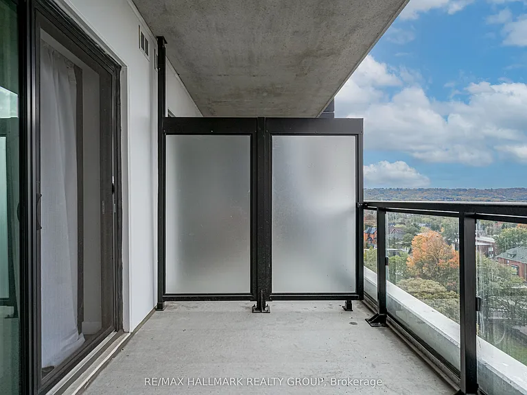 15 Queen St S #1006 — Photo 25
