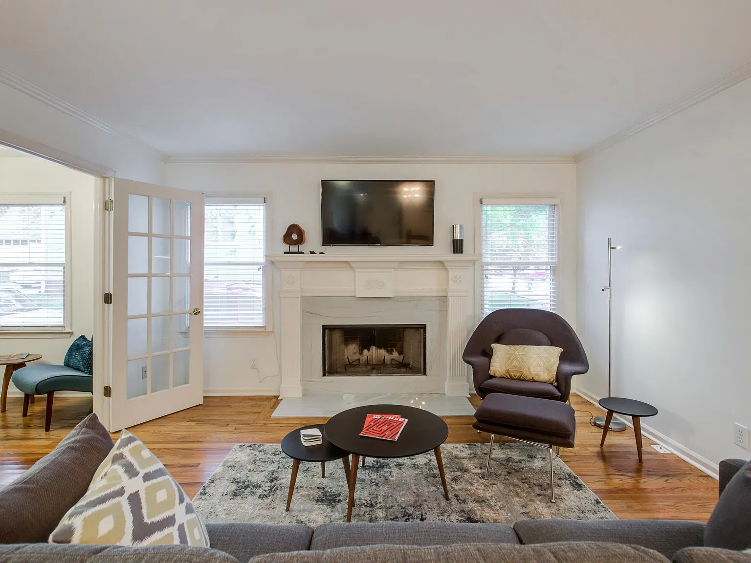 3 bed, 1300 sqft, $3,650 — Photo 2