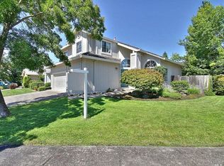 9137 Saint James Pl, Windsor, CA 95492