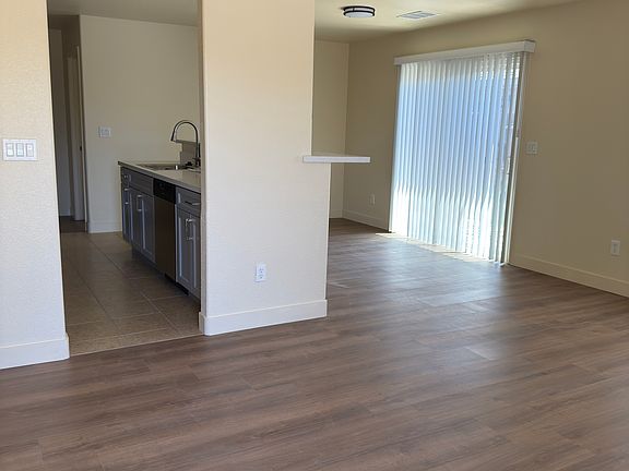 2nd image of 1400 Apple Ln