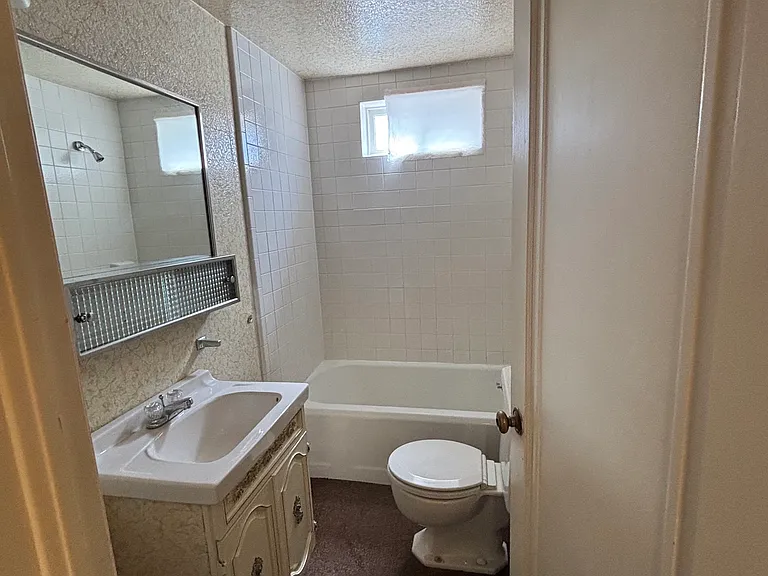 1278 Mound Ave — Photo 8
