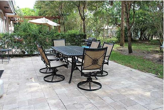 1st image of 94 Coral Springs Dr