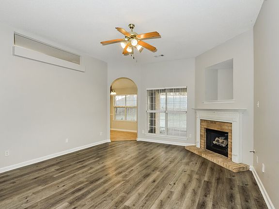5th image of 155 Garden Springs Dr