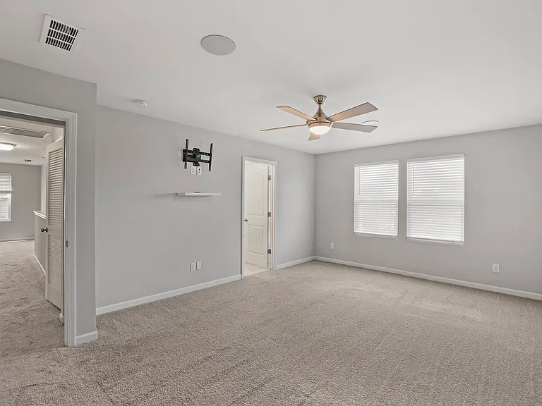2861 Meadow Gln — Photo 31