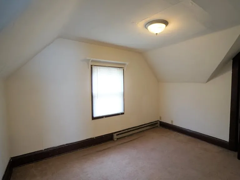 345 W Doty St #2 — Photo 10