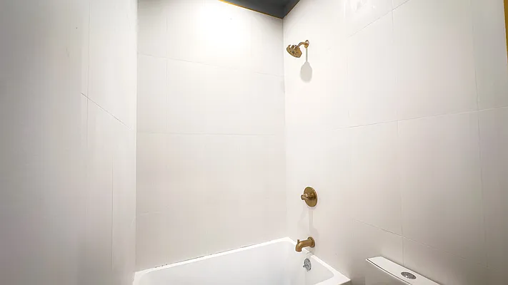 Rented by Jankos Group LLC | media 20