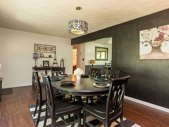 5th image of 51633 E Gatehouse Dr