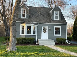 15W280 E Harvard St, Elmhurst, IL 60126