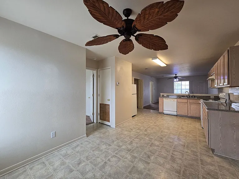 2309 Terrace Dr #D — Photo 8