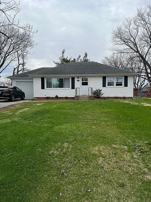 5203 N Sheridan Rd photo 1