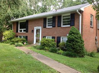 8025 Esterbrook Dr, Nashville, TN 37221