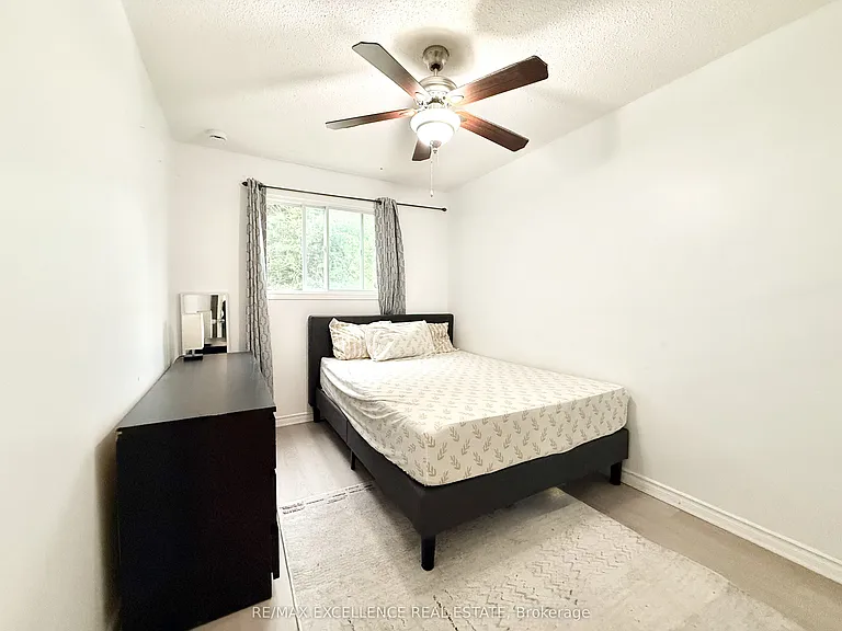 49 Woodlawn Ave — Photo 9