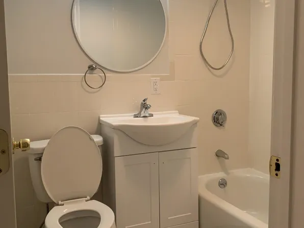 135 Inman St APT 7, Cambridge, MA 02139