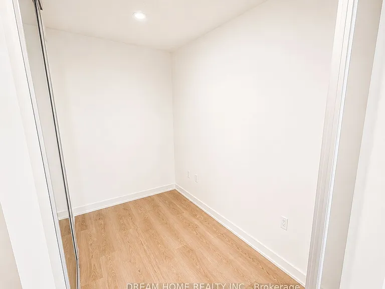 127 Broadway Ave #210 — Photo 10