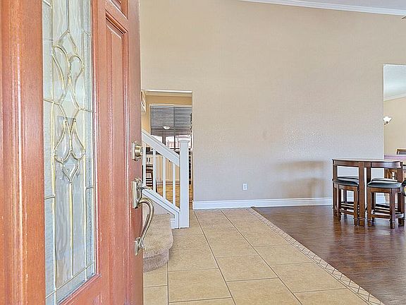 5th image of 752 Kilarney Ct