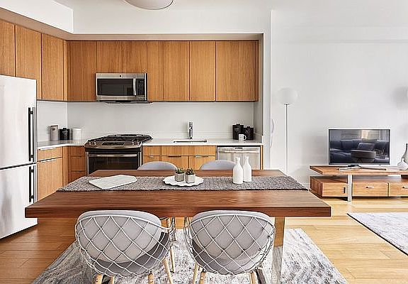 5th image of 625 W 57th St APT 721