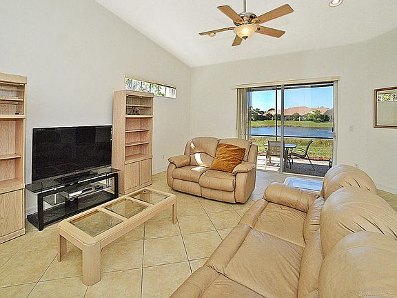 Home For Sale In Addison Lakes