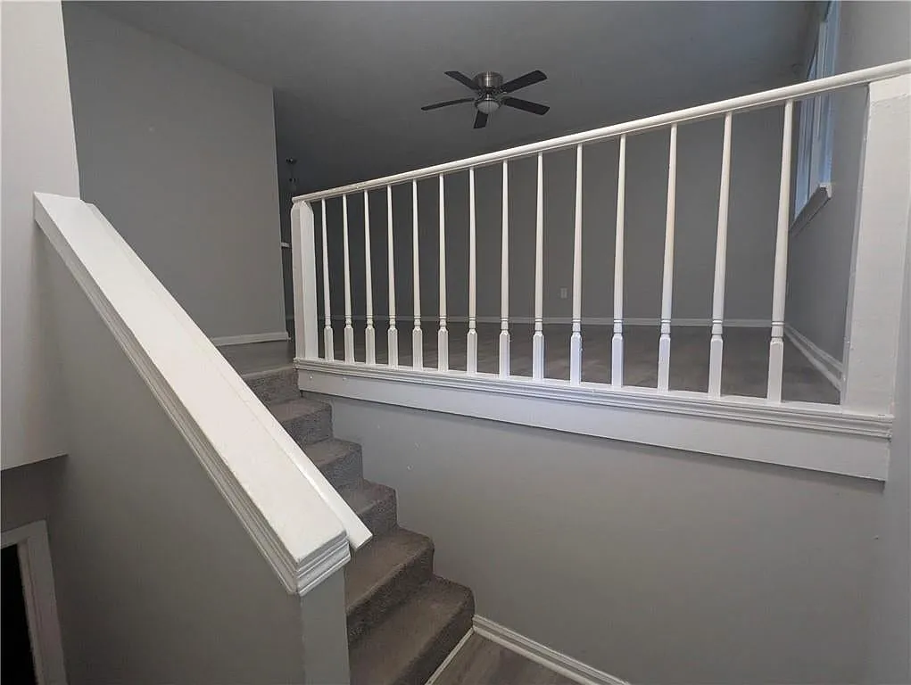 4 bed, 1867 sqft, $2,000 — Photo 2
