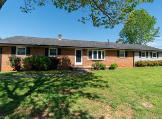 231 N Wilkins Rd, Haw River, NC 27258