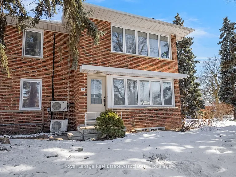 49 Bemersyde Dr #A — Photo 19