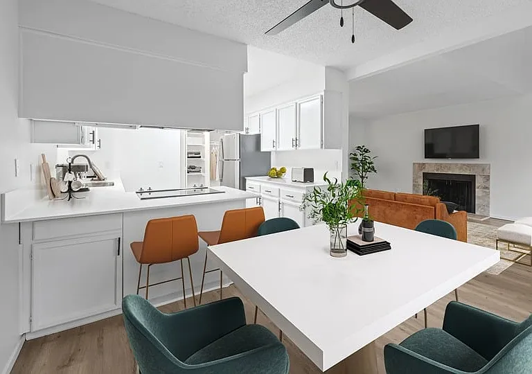 ReNew Rock Creek Townhomes — Photo 8
