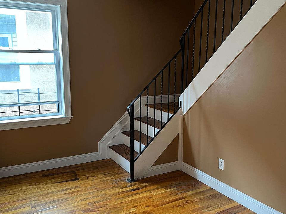 1st image of 512 Delafield Ave Floor 2