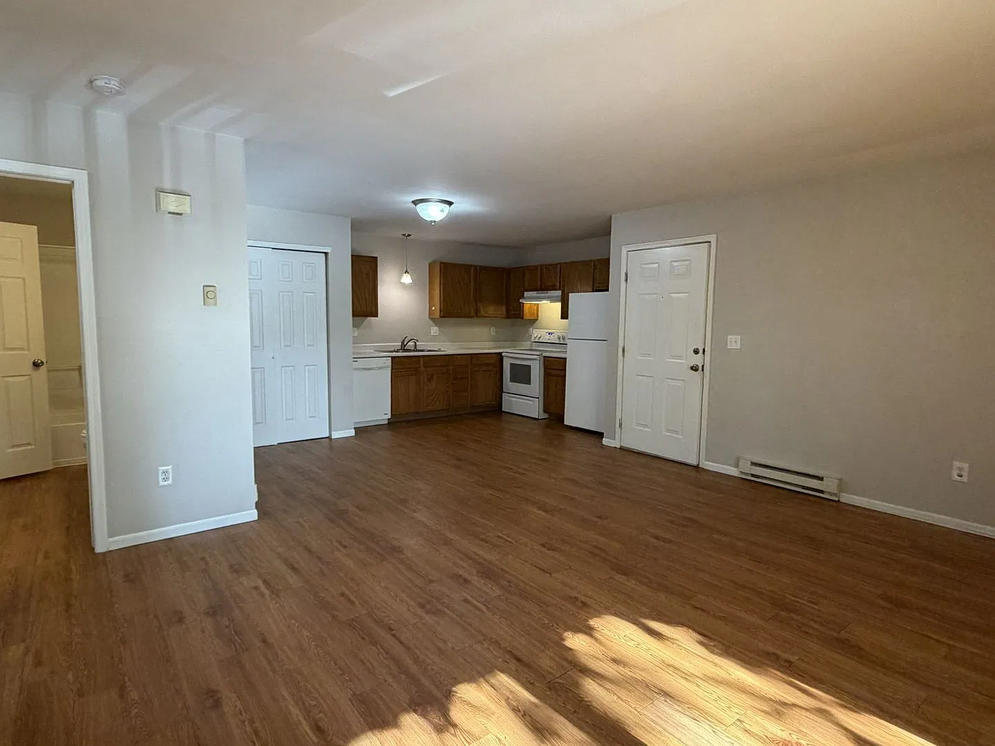 364 Terri Dr — Photo 3
