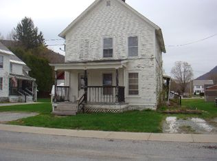 28 Smith St, West Rutland, VT 05777