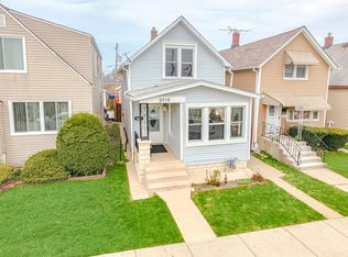 2016 Union St, Blue Island, IL 60406