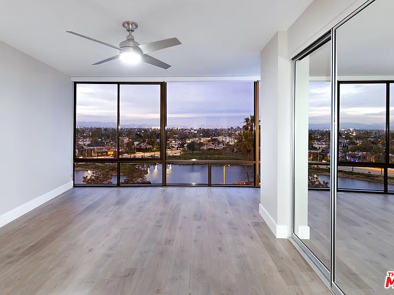 4265 Marina City Dr #415 — Photo 19